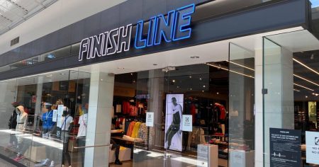 finish line in store