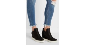 tia black wedge heel