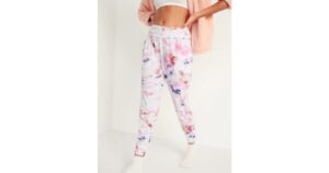 live in jogger pants