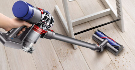Dyson V
