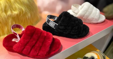 Ugg Fluff Slides scaled