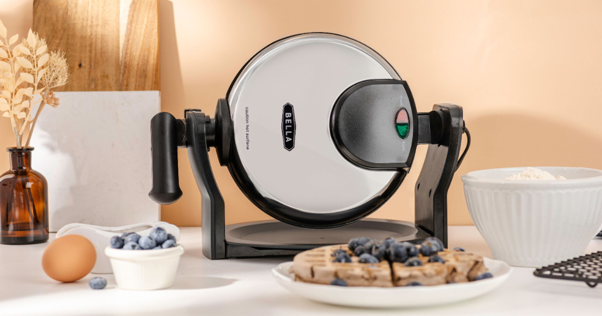 Bella Belgian Waffle Maker