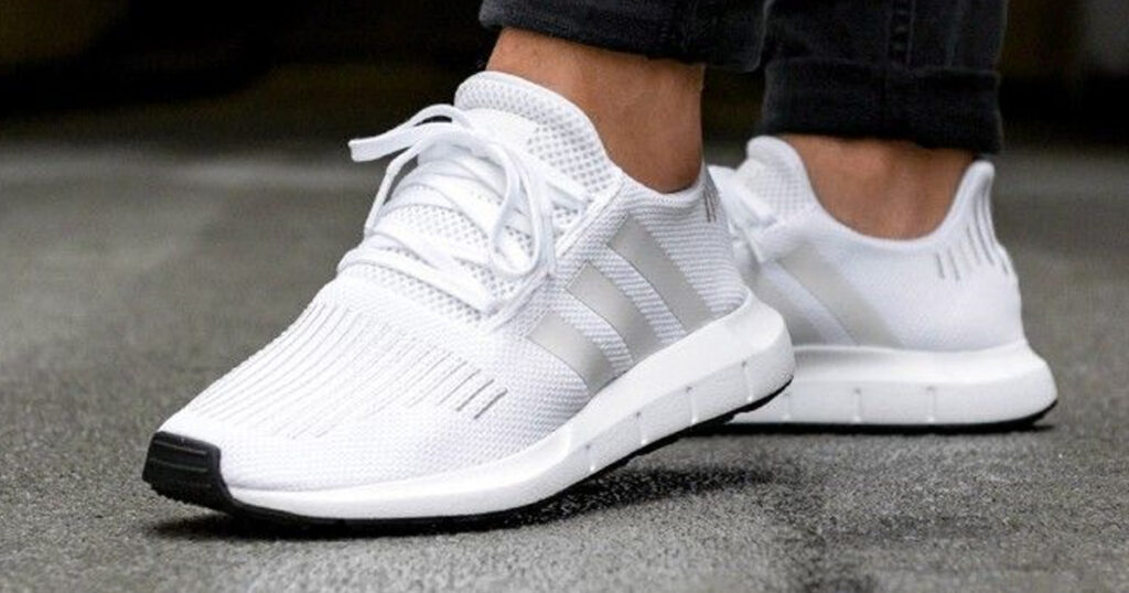 MENS ADIDAS SWIFT FUN SNEARKERS