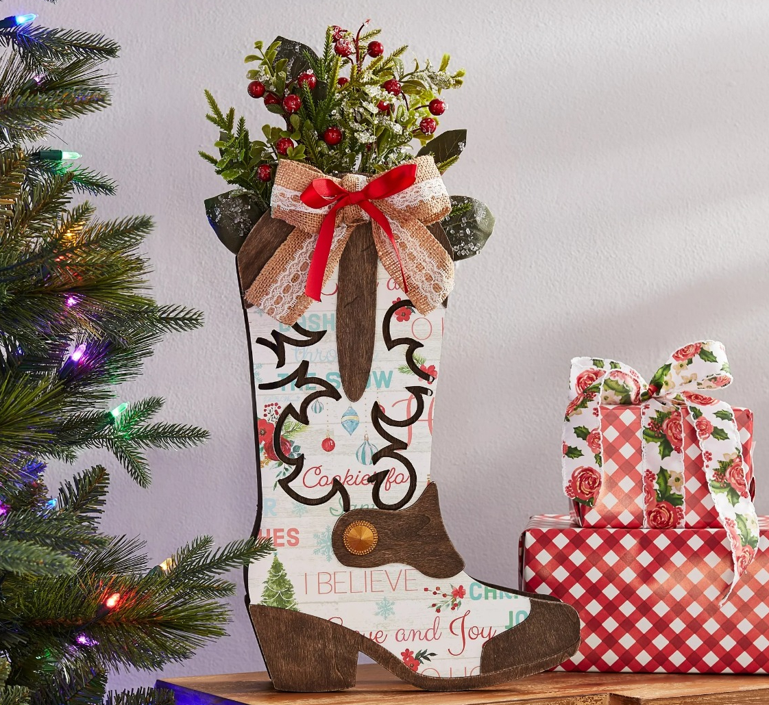 The Pioneer Woman Farmhouse Christmas Tabletop Decor