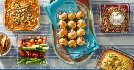 PYREX LITTLES PC BAKEWARE SET ONLY