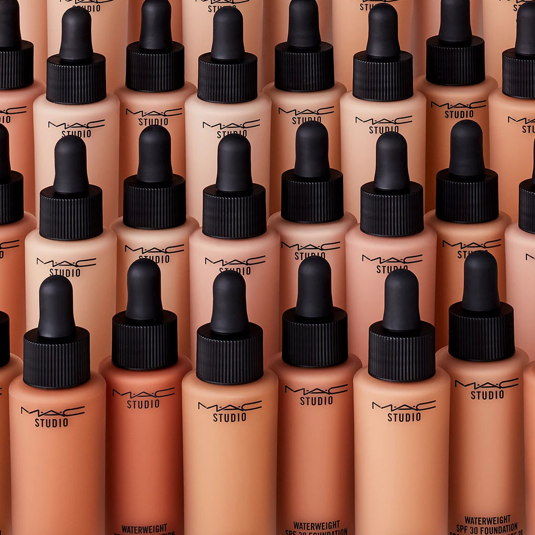 MAC Studio Waterweight SPF Foundation oz
