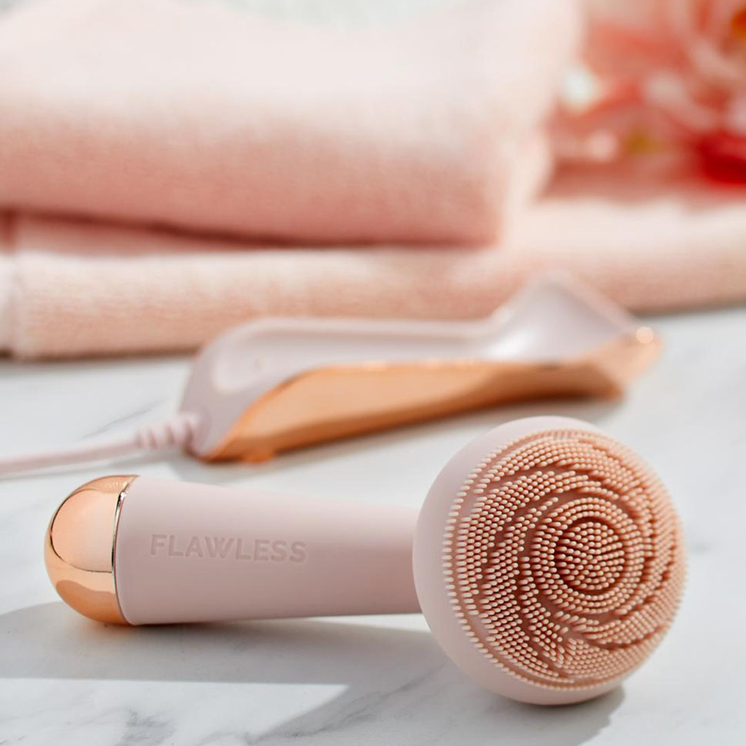 Finishing Touch Flawless Cleanse Facial Cleanser and Massager