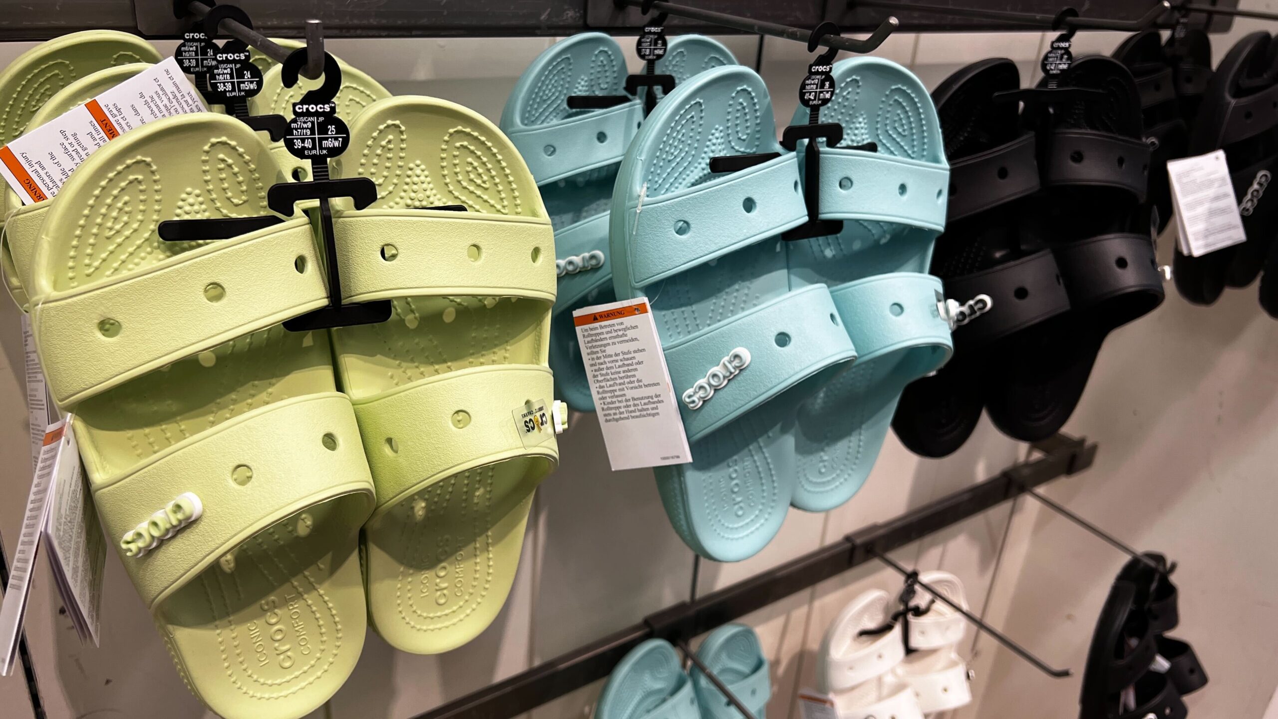 Crocs Slides scaled