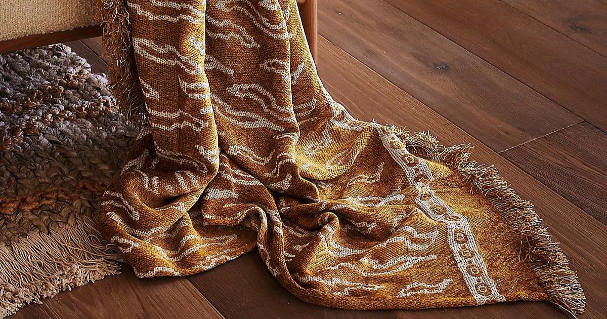 Anthro Jacquard Chenille Roseto Throw Blanket