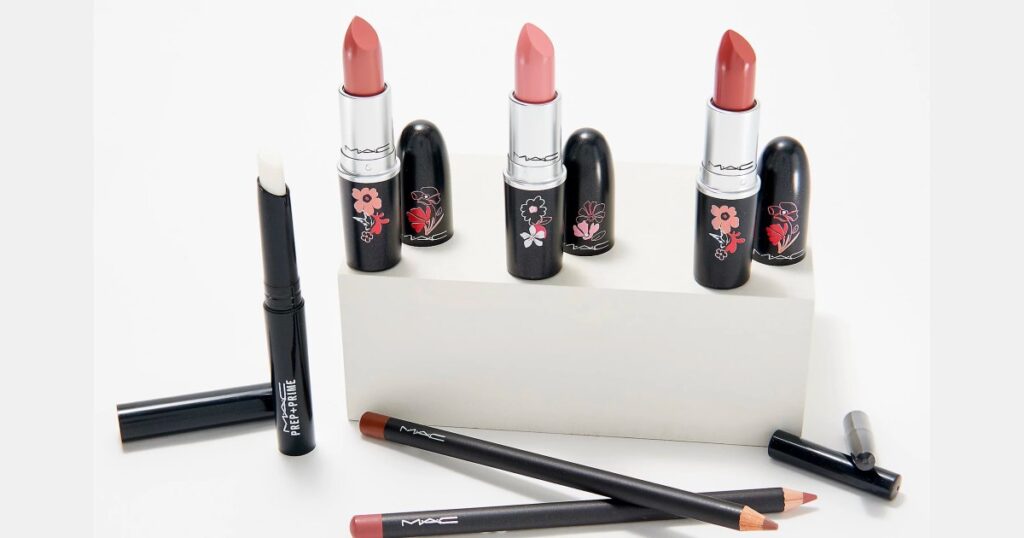 MAC lip set