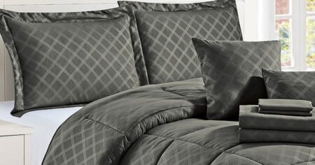 COMFORTER SETS