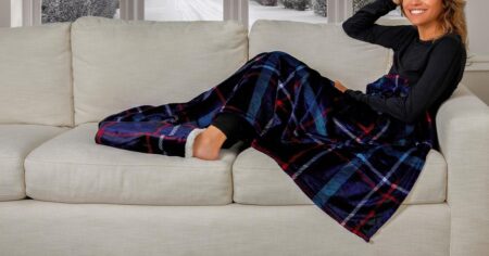 Cuddl Duds Foot Pocket Plush Throw