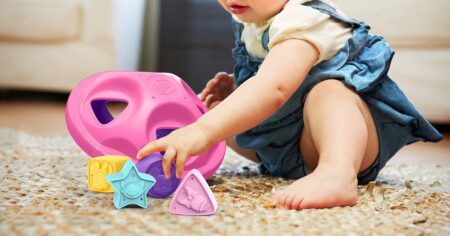 Green Toys Minnie Mouse Friends Shape Sorter