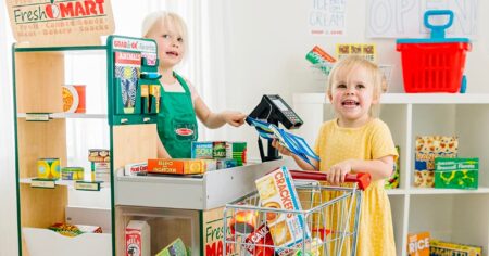 Melissa and Doug Grocery Store