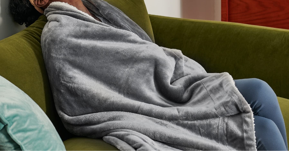 Bedsure Sherpa Fleece Throw Blanket