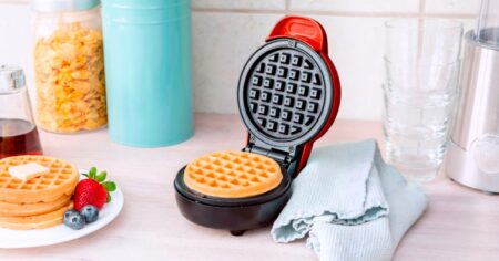Bella Waffle Maker