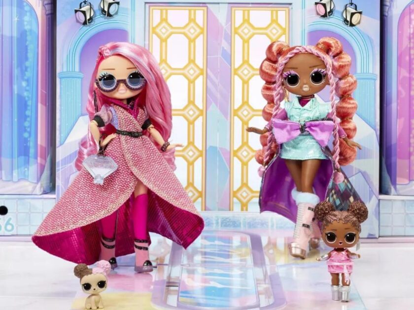 LOL Surprise Fashion Show Mega Runway Playset