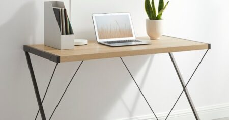 Insignia Computer Desk