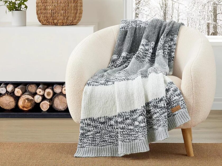Koolaburra by UGG Aurora Chenille Knit Throw
