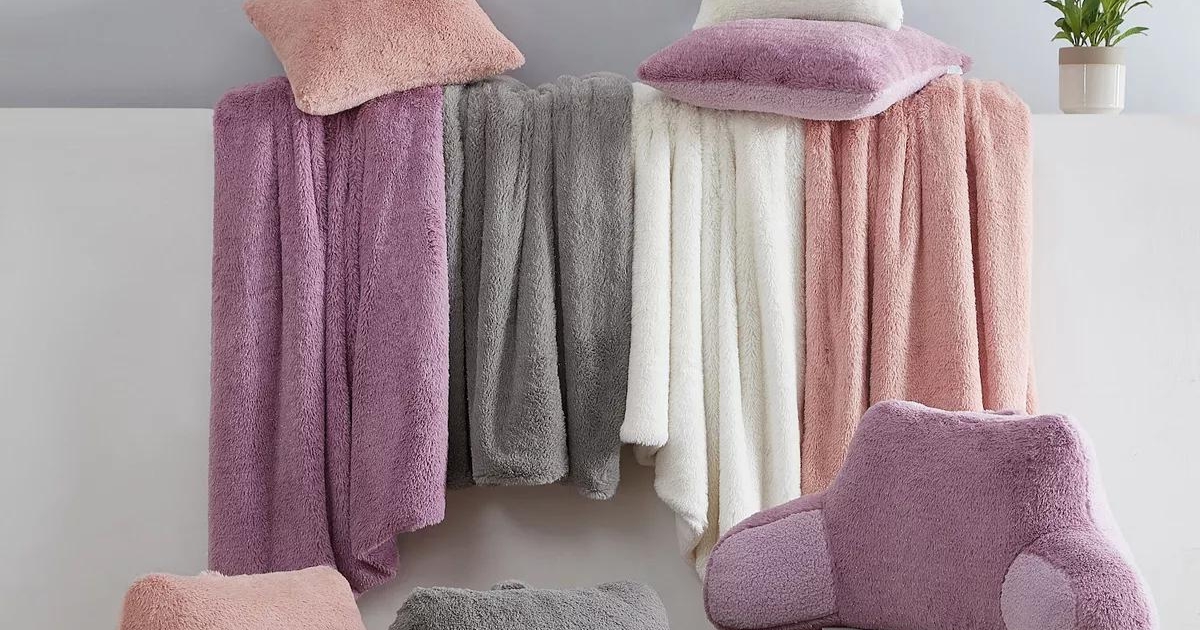 Koolaburra by UGG Shae Kids Throw Blanket