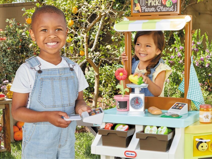 Little Tikes in Garden to Table Market Playset