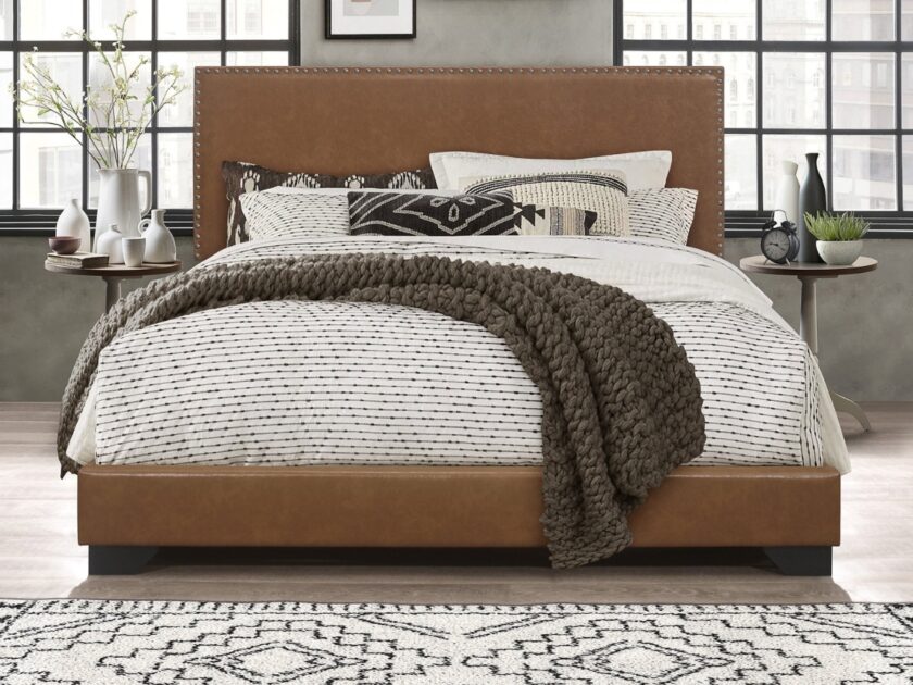 Willow Nailhead Trim Upholstered Queen Bed
