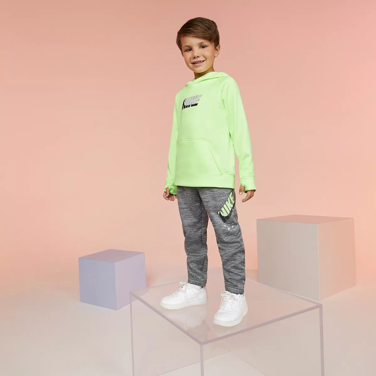 Boys 4-7 Nike Wordmark Raglan Therma-FIT Hoodie