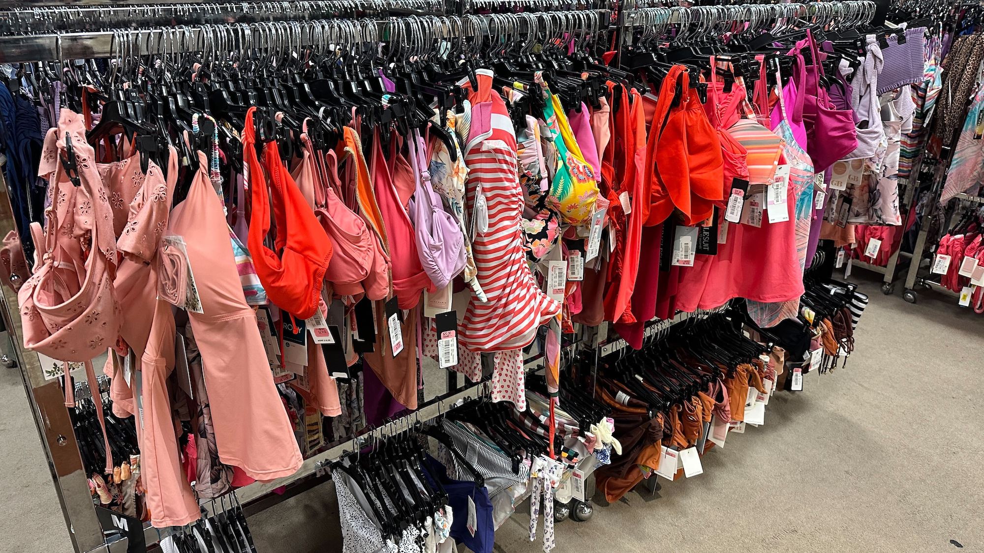 Dillard's Clearance Centers Racks - The Freebie Guy