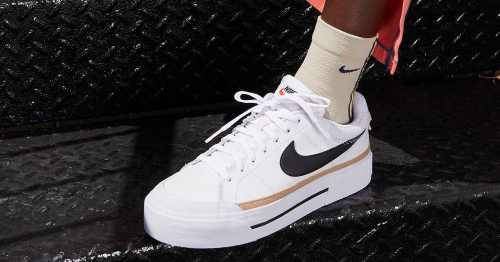 Nike Court Legacy