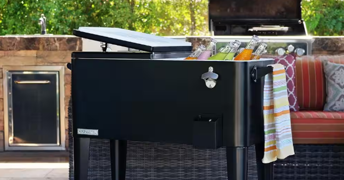 Permasteel Qt Black Chest Cooler