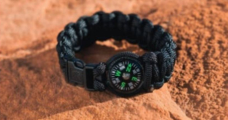 paracord bracelet