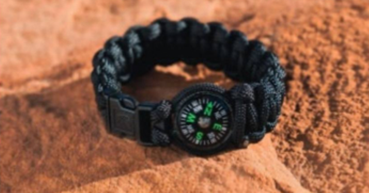 paracord bracelet