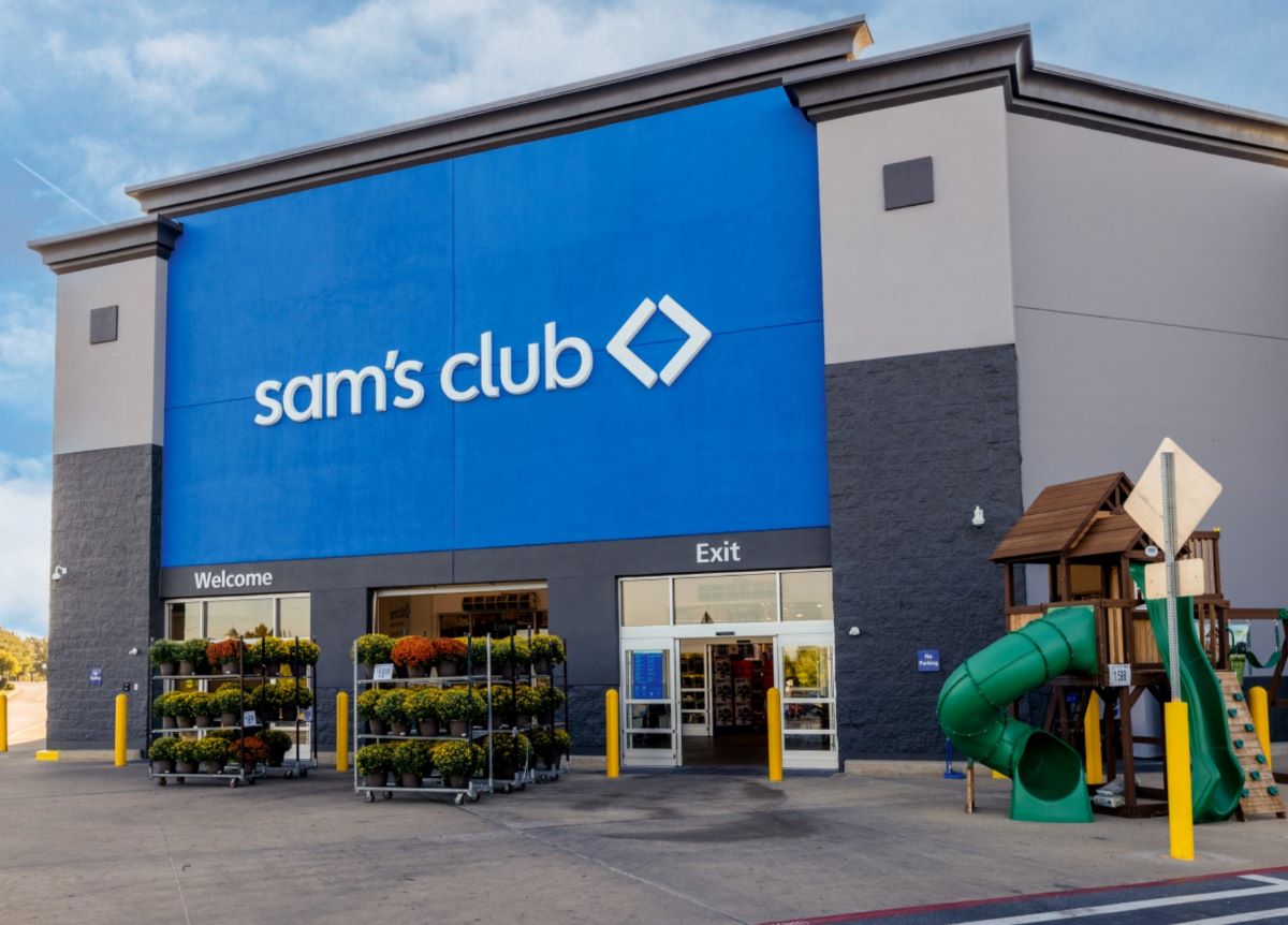 Sam's Club Store Exterior