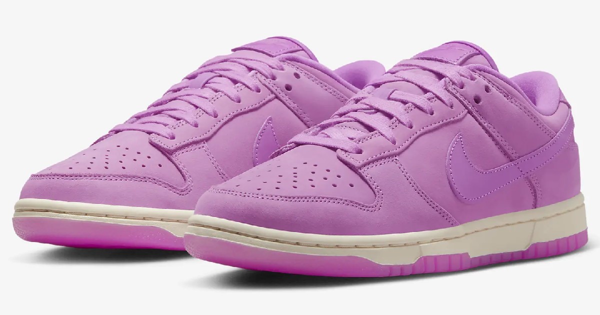 nike dunk fuchsia