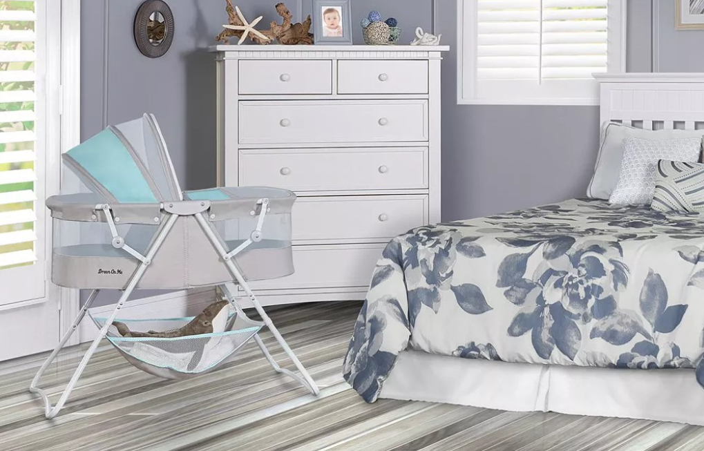 Dream on Me Bassinet