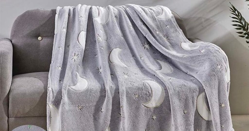 GLOW IN THE DARK THROW