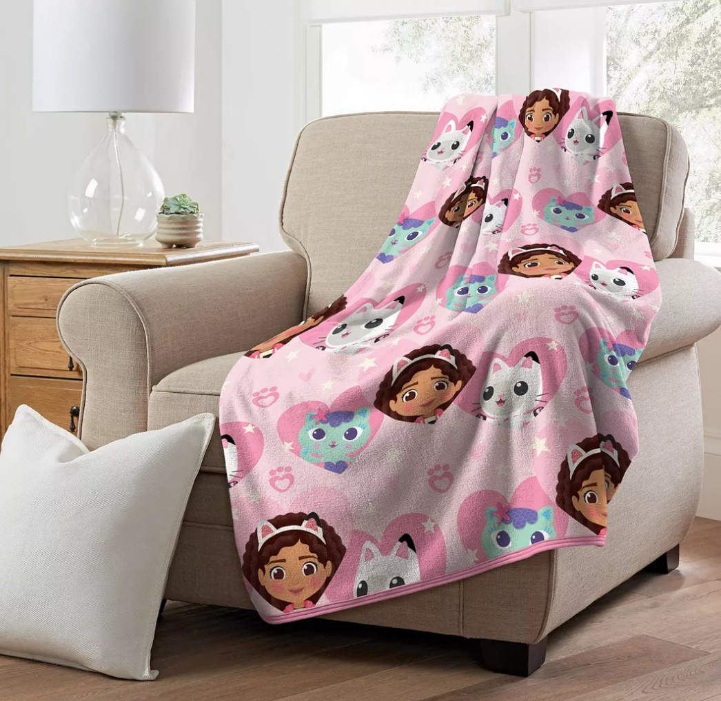 Gabbys Dollhouse Throw