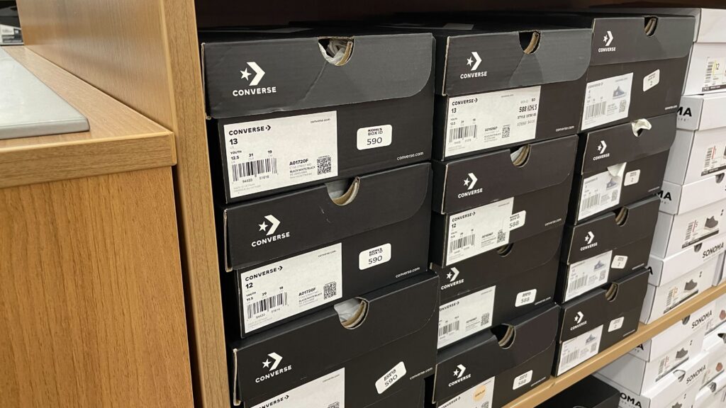 converse boxes wide x