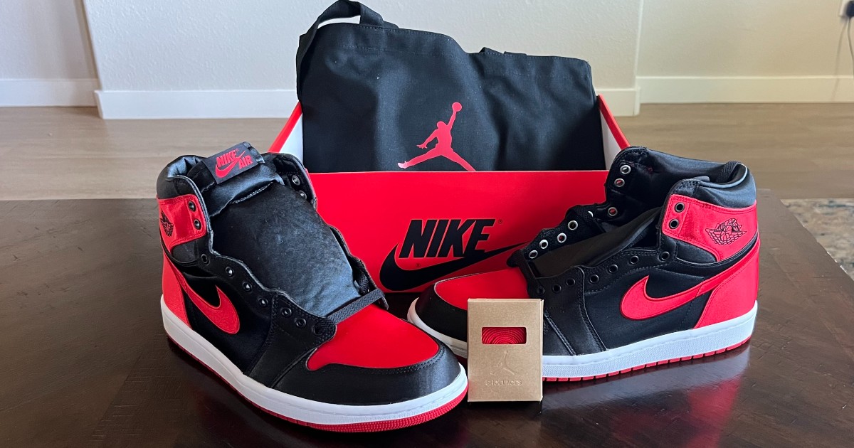air jordan 1 bred 4 air jordan retro 1 black and red midi with shoe box