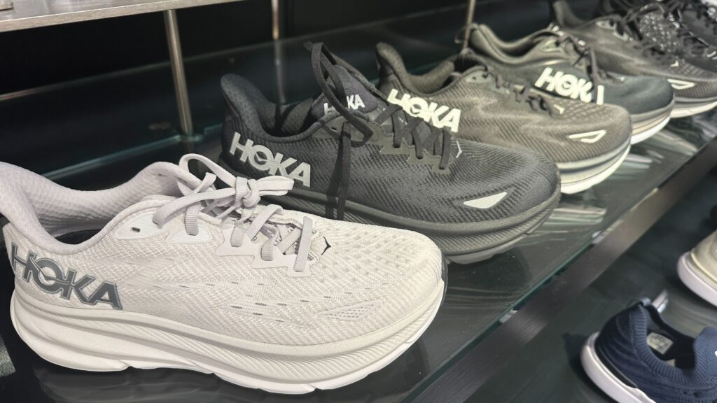 hoka-in-store-head-image-dark-neutral-colors IMG x