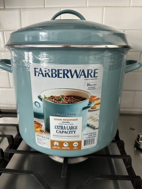 Farberware qt Enamel on Steel Large Covered Stockpot x