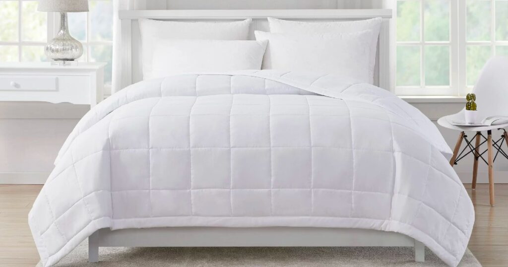 MAINSTAYS COMFORTER