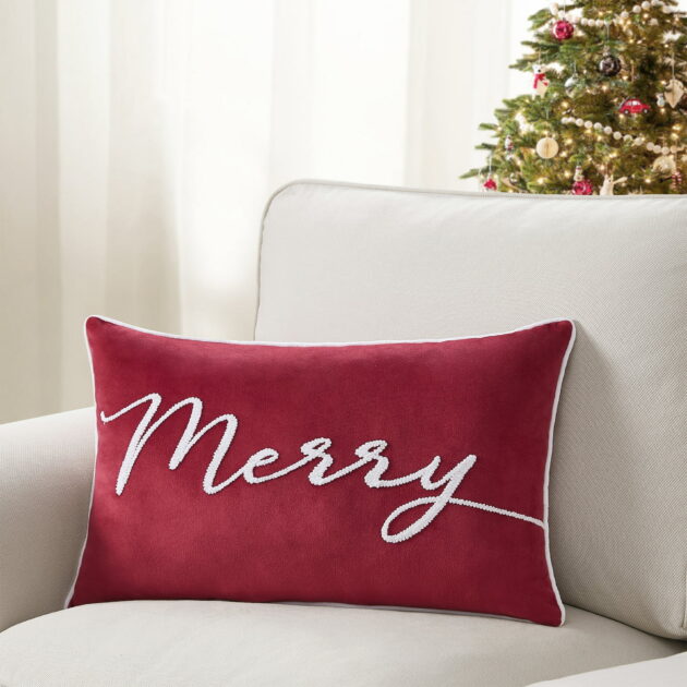 Merry Pillow
