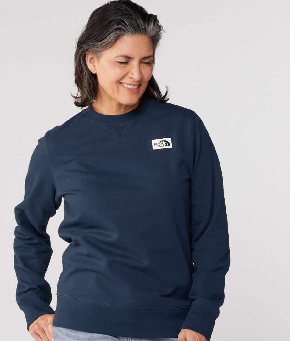 The North Face Heritage Patch Crew Sweatshirt Womens