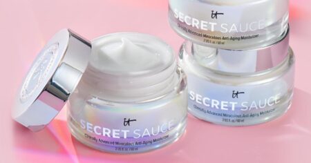 IT COSMETICS SECRET SAUCE