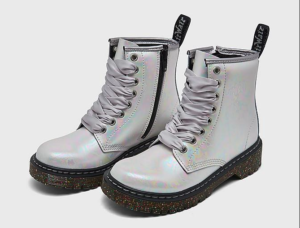 GIRLS LITTLE KIDS DR MARTENS PATENT LEATHER LACE UP BOOTS
