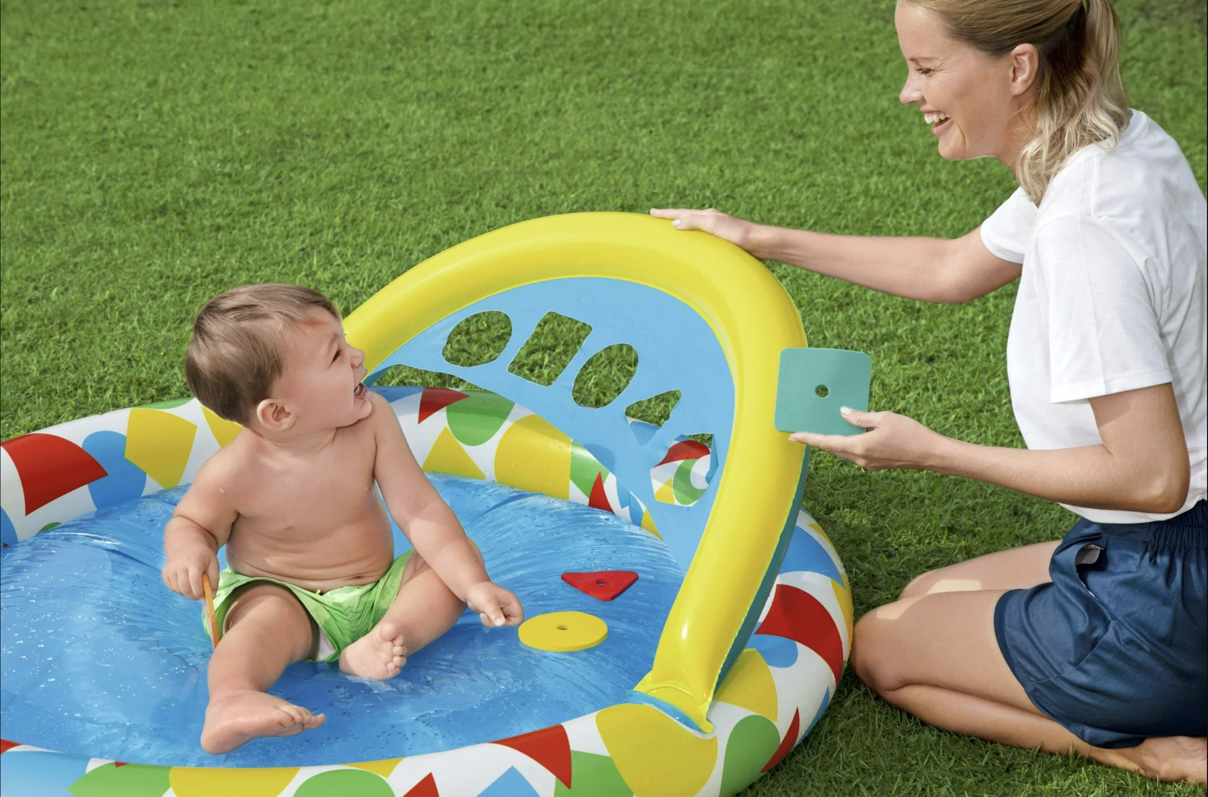 H OGO! Splash Learn Inflatable Kiddie Pool ” x ” x ”