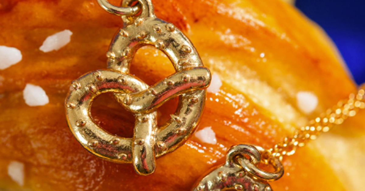 pretzel necklace