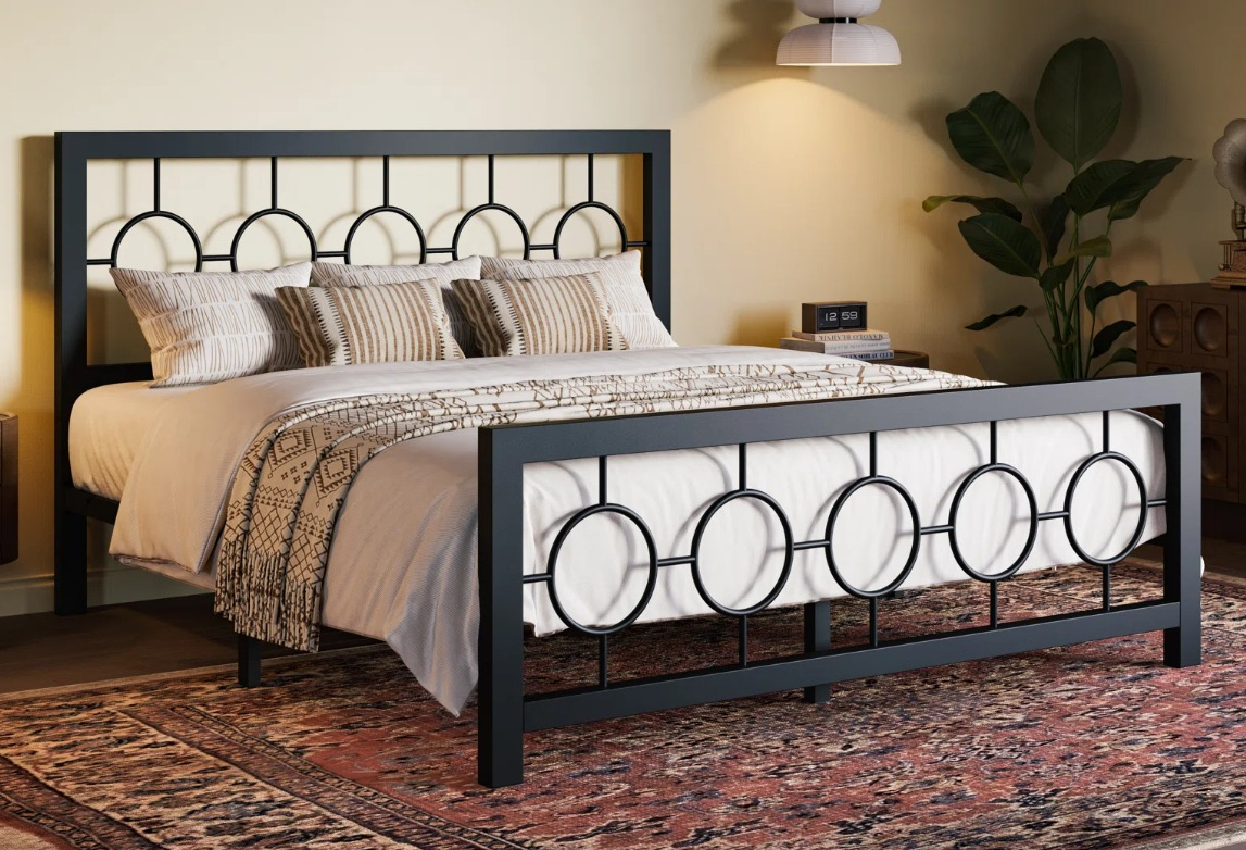 Bloneva Metal Open Frame Bed metal bed frame