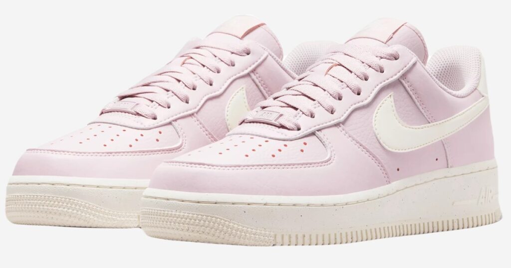 NIKE AIR FORCE VIOLET SNEAKERS